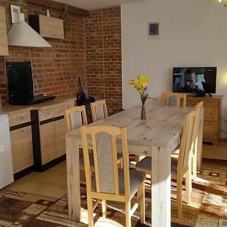 ホームステイ Orzechowka *